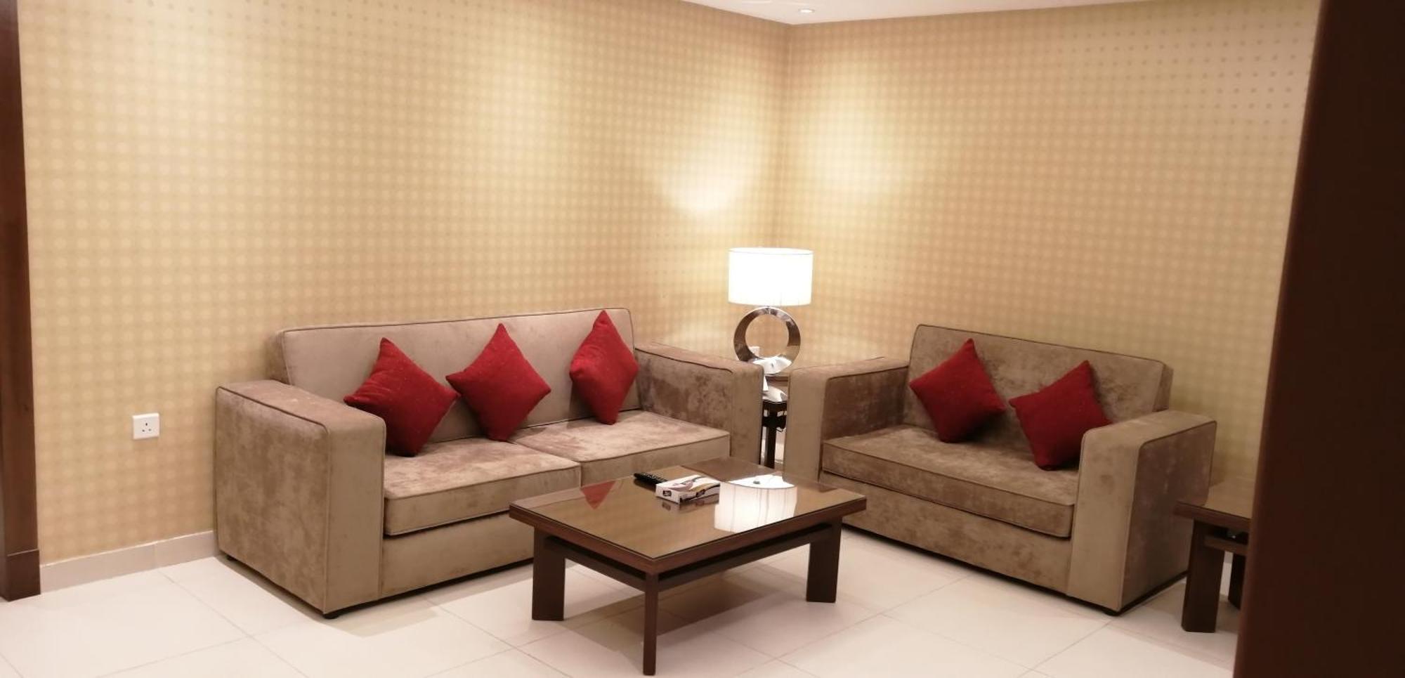 Al Diafah Apartments Olaya Riyadh Bagian luar foto