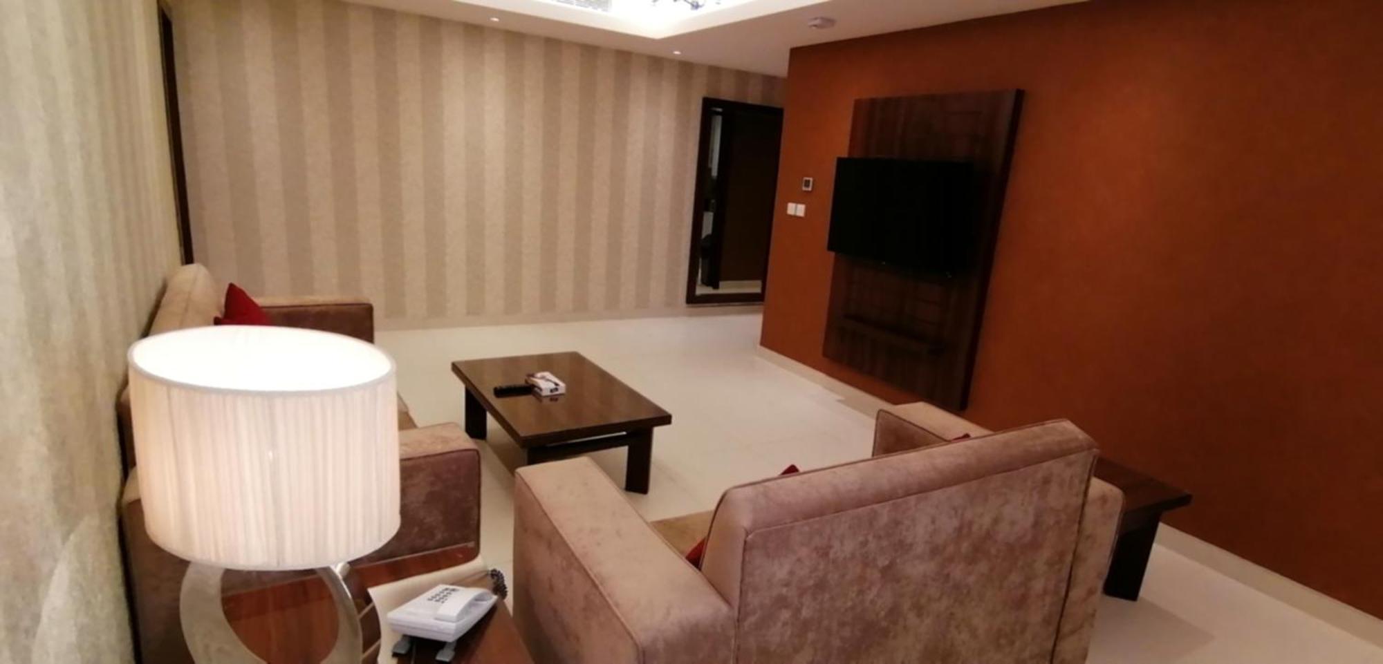 Al Diafah Apartments Olaya Riyadh Bagian luar foto