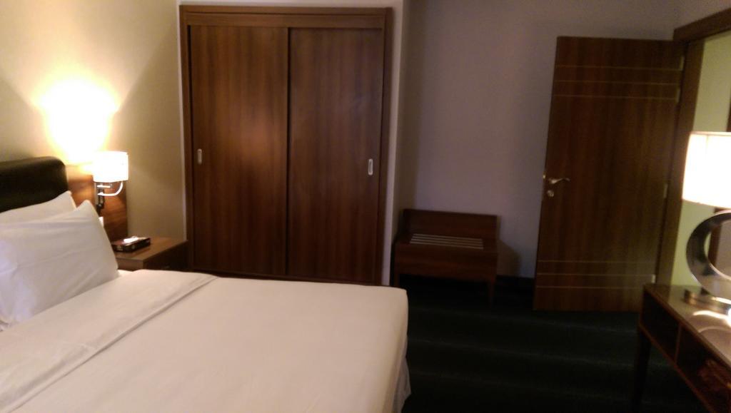 Al Diafah Apartments Olaya Riyadh Bagian luar foto