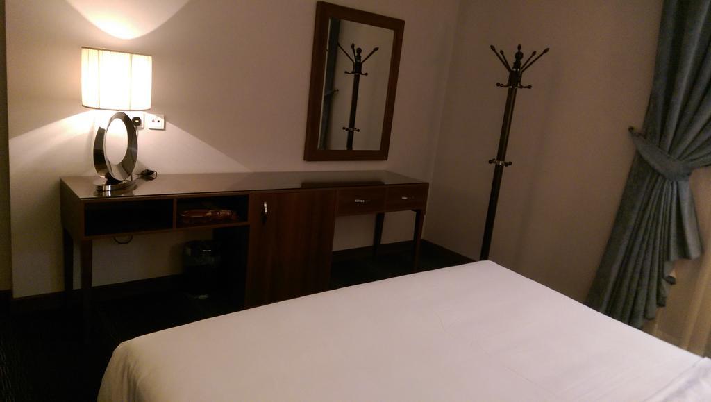 Al Diafah Apartments Olaya Riyadh Bagian luar foto