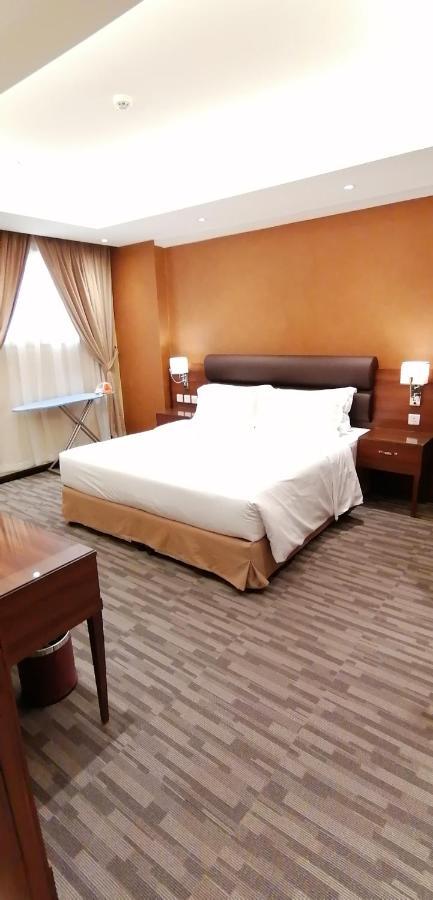 Al Diafah Apartments Olaya Riyadh Bagian luar foto