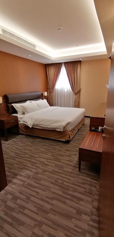 Al Diafah Apartments Olaya Riyadh Bagian luar foto